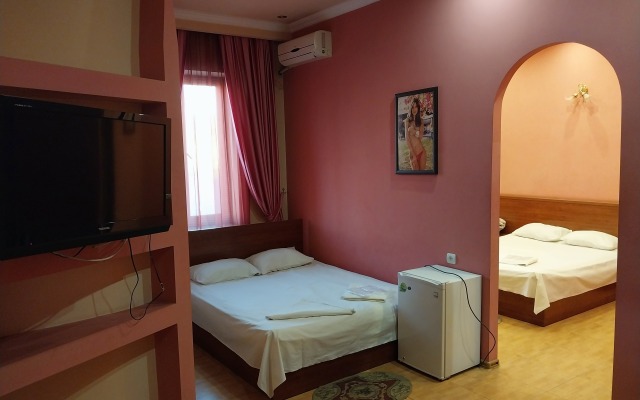Happiness Guest House