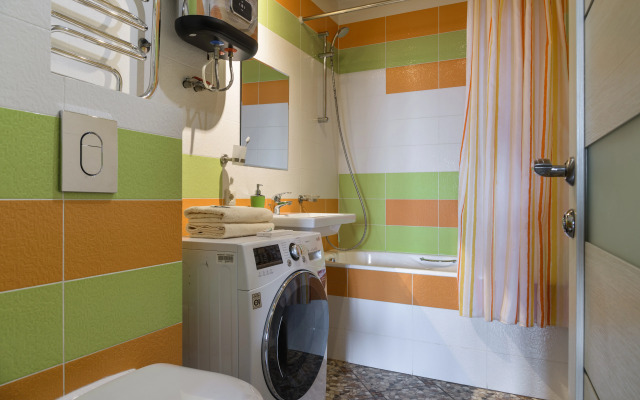 Апартаменты ФлаНск на Крылова 1