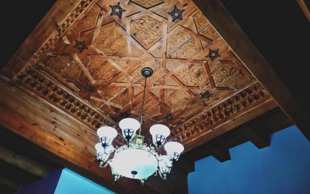 Devon Begi Hotel