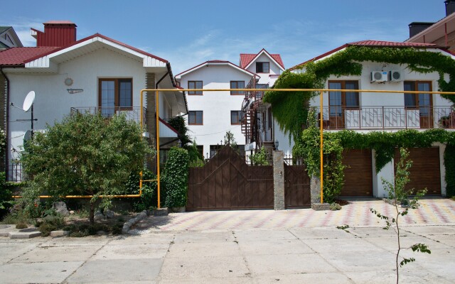 Svetoch Guest House