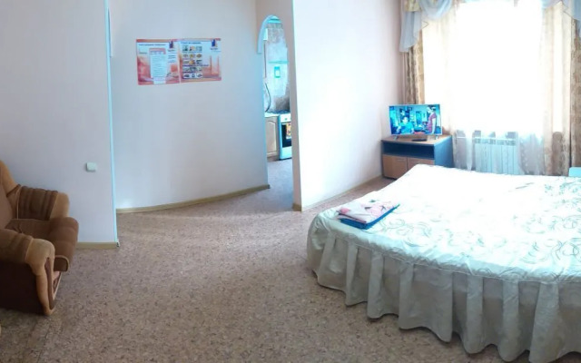 Ryadom Pl. Lenina Flat