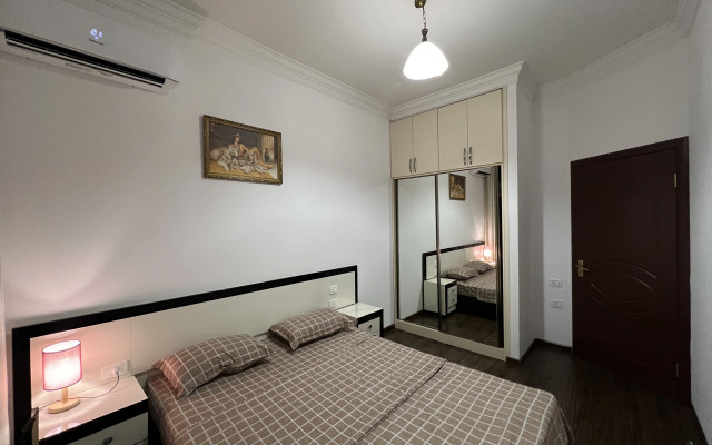 Bu944, 2-Komn. V Novostroyke Na Ul. Pavstosa Byuzanda Flat