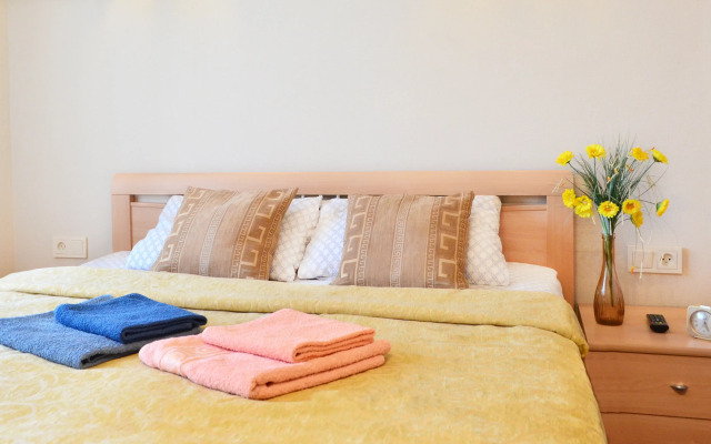 Апартаменты Рядом с центром на Татищева 53