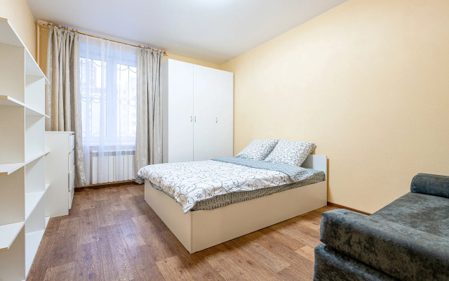 Bukharestskaya 118k3 Bol'shiye Apartments