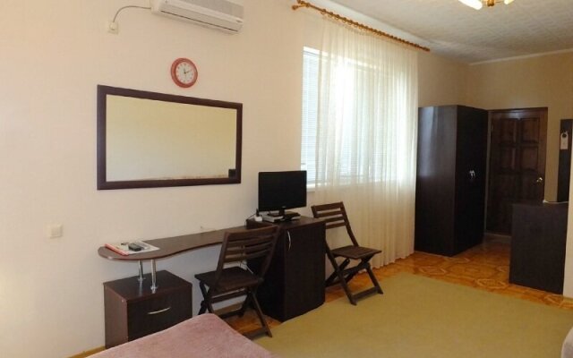 Semeyny Guest House