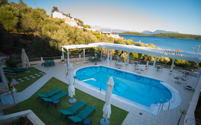 Oasis Hotel