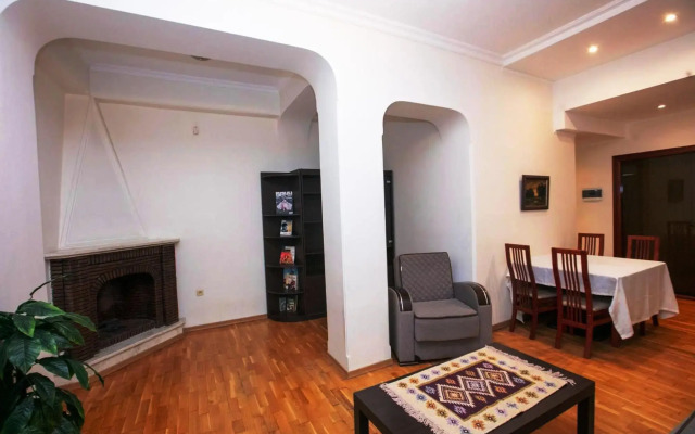 Old City Hatefi Apartment hotel