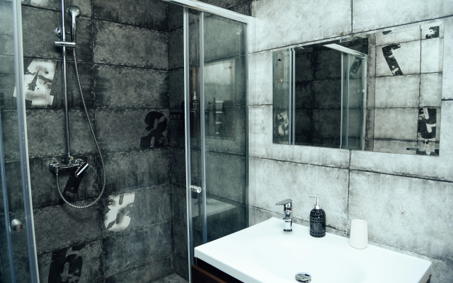 Апартаменты на Демонстрации №5