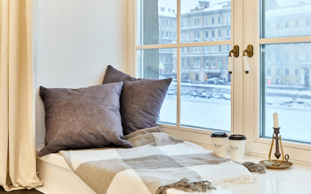 Апартаменты 100 м2 с панорамным видом на Фонтанку