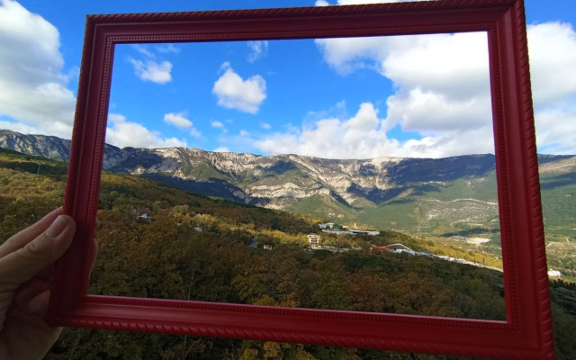 Квартира-студия с панорамным видом на горы