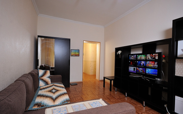 Квартира на Пл Ленинградская Д 3