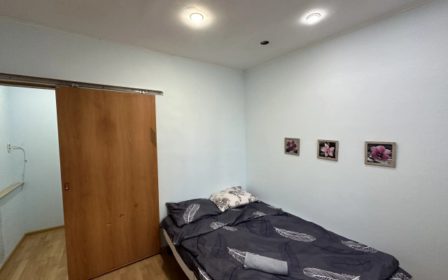 Trekhkomnatnaya Nedaleko Ot Vokzala Flat