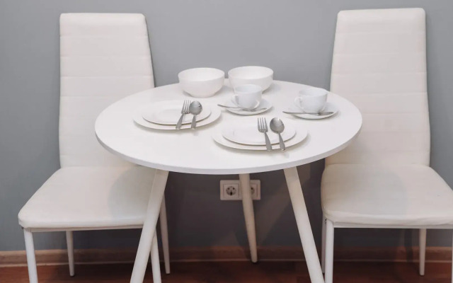 Na Ulitse Monastyrskoy 46 Flat