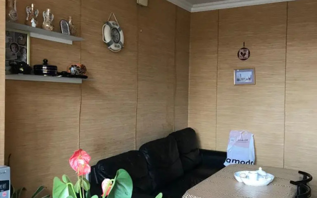 S 2-ya Spalnyamii Kukhney Flat