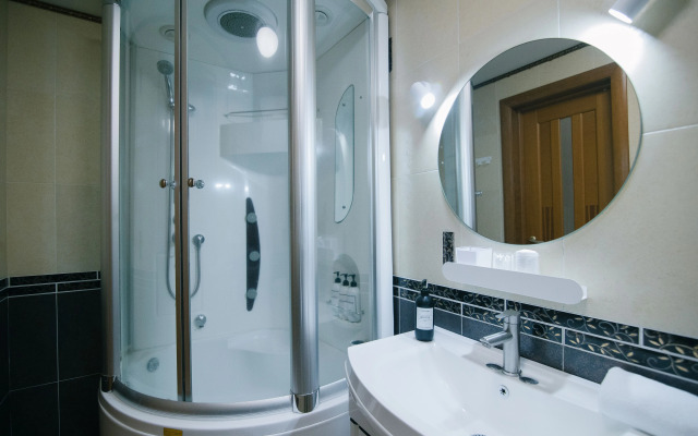 Апартаменты Большая двухкомнатная квартира напротив ДВГУПС