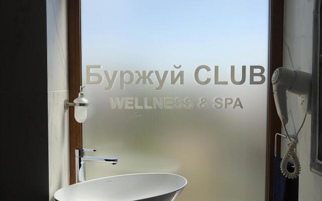 Burzhuj Club Apartments