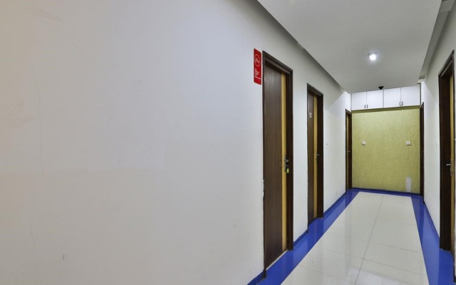 Hotel President Inn by Sky Stays