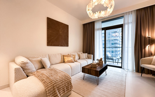 Апартаменты Keyrock Living Seaview Stay at Emaar Beachfront