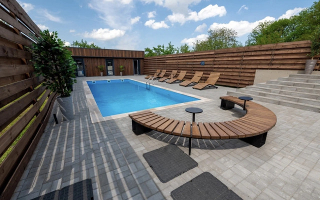 5 Gor Guest house