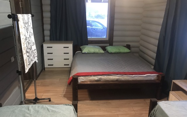 Na Chetyre Persony Guest House