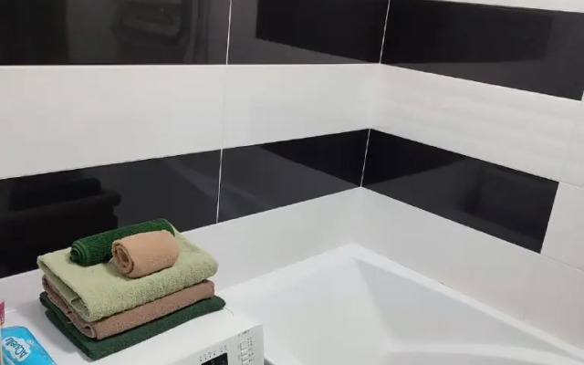 Na Prospekte Kosmonavtov 4b Apartments