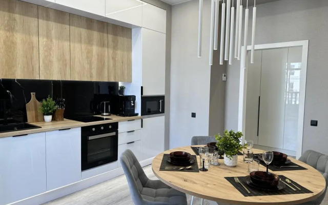 2kh Komnatnye Apartamenty Kranzdeluxe White