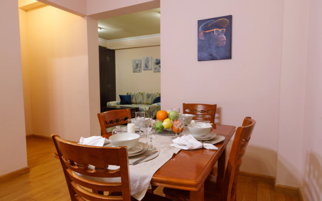 On Yekmalyan Str. 1-33/1 Apartments