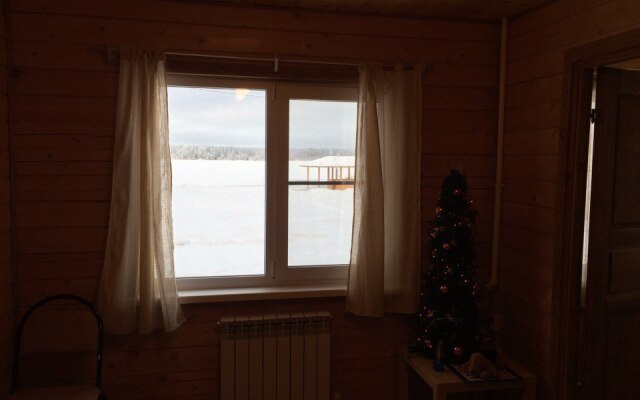 Admiral Uyutny Prichal Guest House