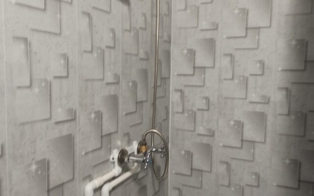 Частный дом У Пруда с Банькой и Беседкой