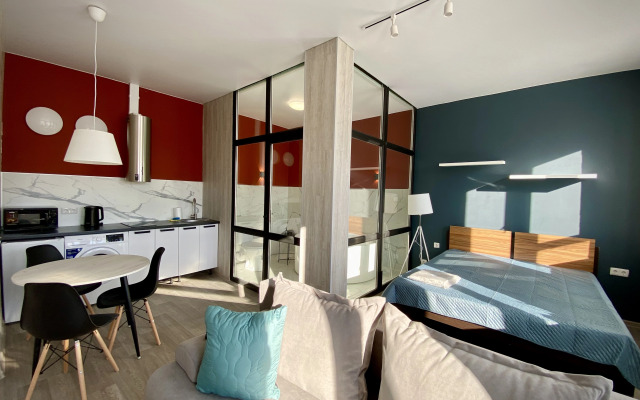 Flat Stilnaya Studiya V Tsentre S Krugloy Vannoy