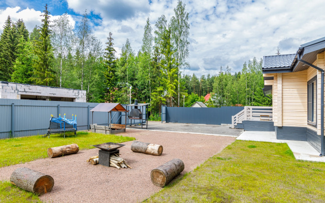 Solar house Recreation Center