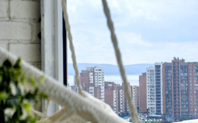 Квартира на Байкальской 208