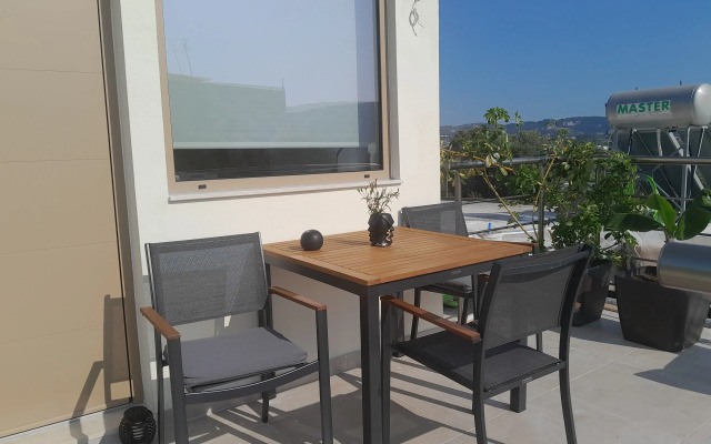 Aetheria Roof Resort Apartments