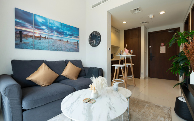 Keyrock Premium Reva Stay with Pool Access Apartments