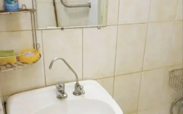 Квартира студия Эконом на Цокольном Этаже