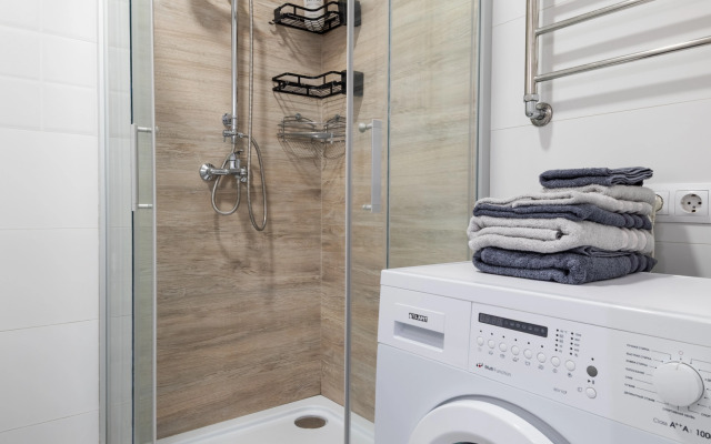 Квартира Евродвушка возле метро и ТЦ