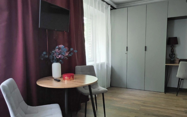 Ptichka Pevchaya Flat