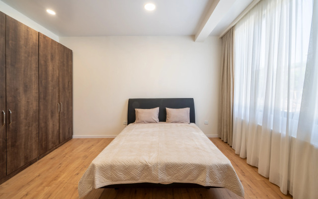 Trehkomnatniye Niabi Loft Apartments