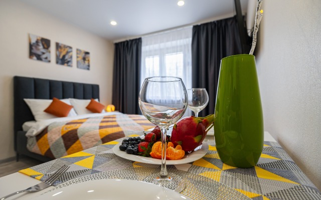 Uyutnaya studiya na prospekte Kosmonavtov Apartments