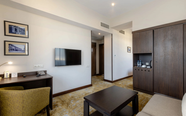 Citrus Hotel
