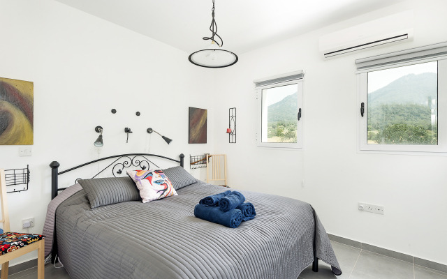 Joya Cyprus Moonlight Penthouse Apartments