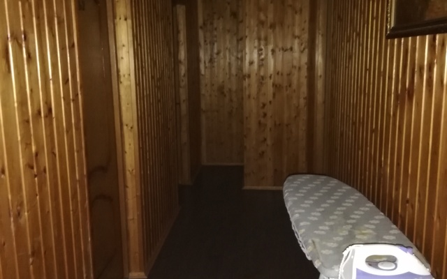 Anna Guest House