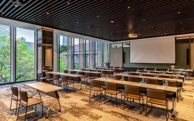 Курортный отель Villa Deva Resort & Hotel Bangkok