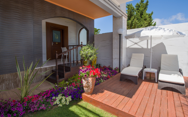 Paradice Luxury Suites Hotel