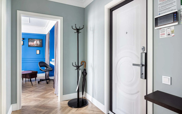 Квартира на набережной с видом на реку