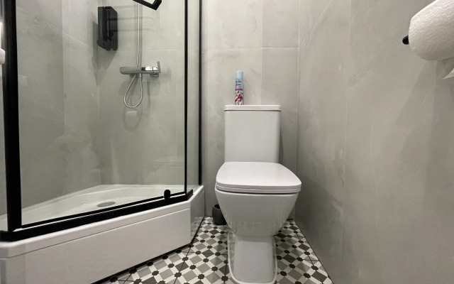 Апартаменты Студия Макси на Вокзальной с Балконом