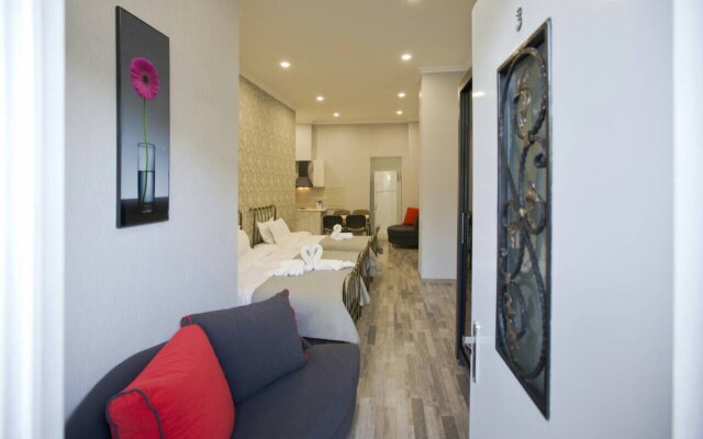 Metekhi Corner Apartments