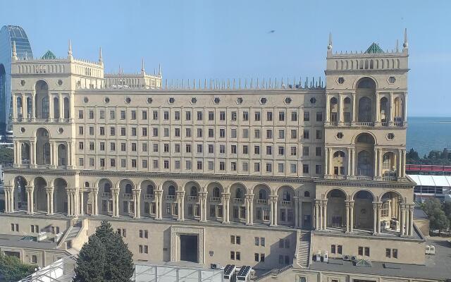 Kvartira V Tsentre G.baku, S Vidom Na More! Apartments