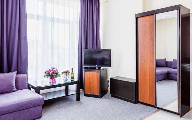 SL Kavkaz Hotel