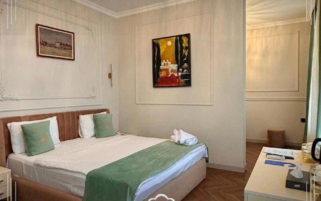 Perla De Mar Inn Hotel